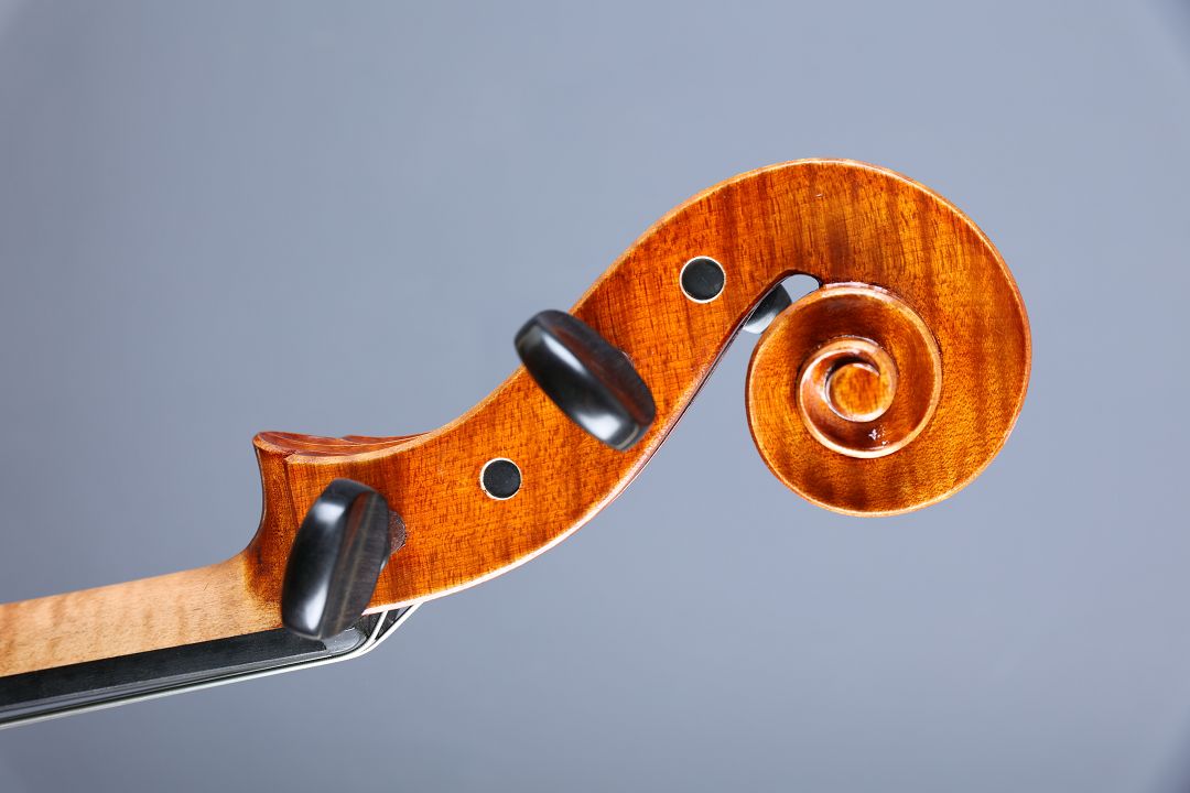 Leonhardt Rainer W. - Mittenwald Anno 2023 - "Hell wie die Sonne" 1/2 Cello - C-019k